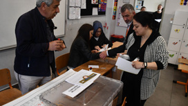 В Турции открылись участки для голосования