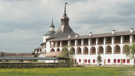 Крепостные стены Кирилло-Белозерского монастыря открыли для посетителей