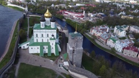 Спасли от разрушения. Что отреставрировали в звоннице Псковского Кремля и когда закончатся работы?