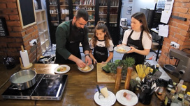 Справится даже ребенок: волгоградский шеф-повар раскрыл секреты приготовления пасты "Карбонара"
