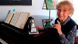 Самая пожилая пианистка в мире дала концерт во Франции