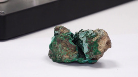 Редчайший в мире минерал петерсит иттрия обнаружили уральские ученые