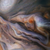 Снимок беспокойной атмосферы Юпитера, сделанный Juno в 2018 году.