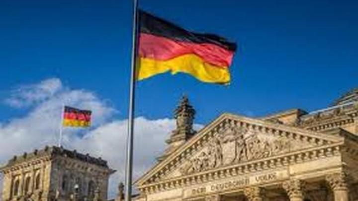 Власти Германии высылают из страны российского дипломата по подозрению в шпионаже