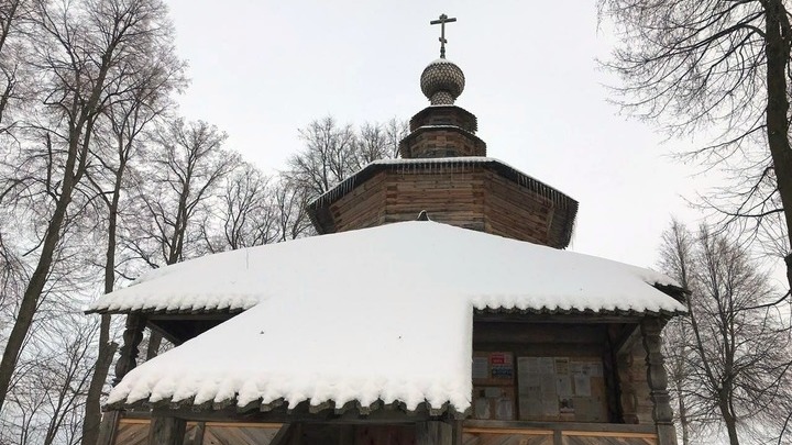 Мелихово. Храм Рождества Христова, 1757 год. Восстановлен после пожара 2007 года.