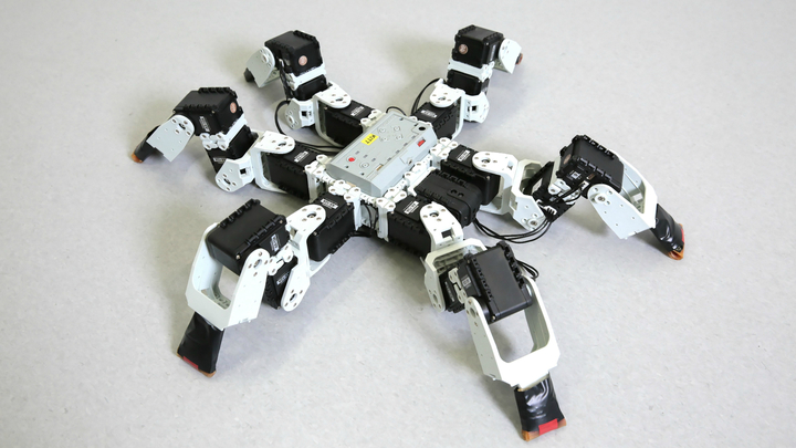 Инженеры наделили насекомоподобного робота сверхскоростной походкой
