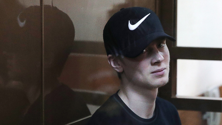 Брат Кокорина снова оказался в суде: ему грозил арест из-за тонировки