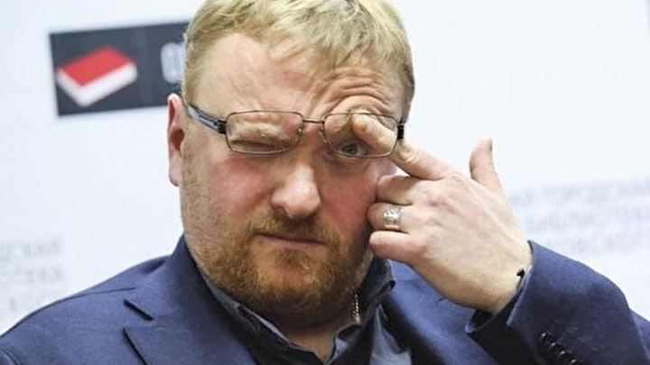Он там уже не первый месяц": представитель Милонова о работе депутата в Донбассе