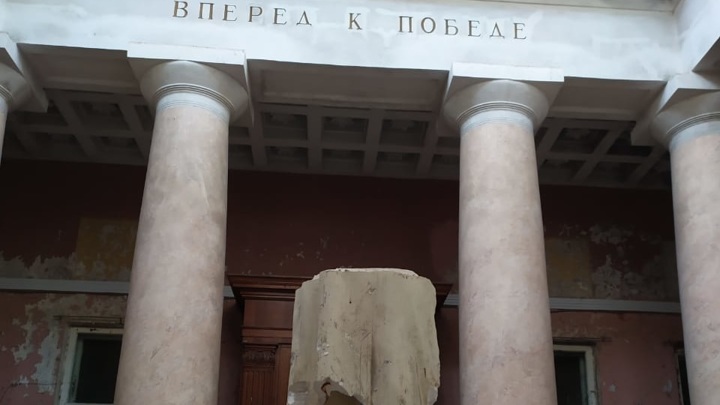 "Вокзал для своих". Иван Волонихин