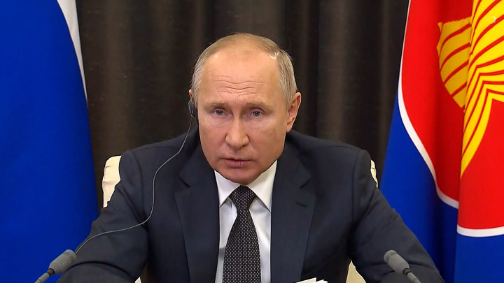 Коронавирус и ракеты: Путин высказался по безопасности