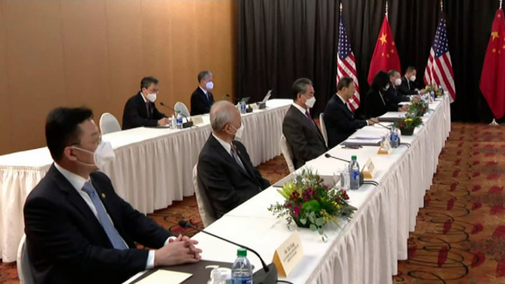Без шанса на разрядку: китайские дипломаты осадили американцев