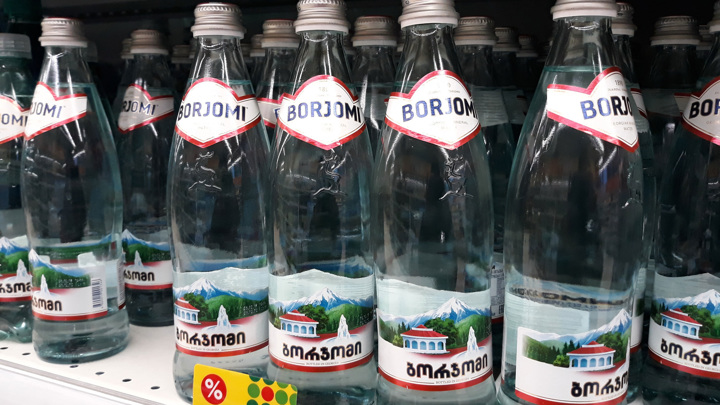 Поздно пить "Боржоми": компания прекратила выпуск воды из-за финансовых проблем