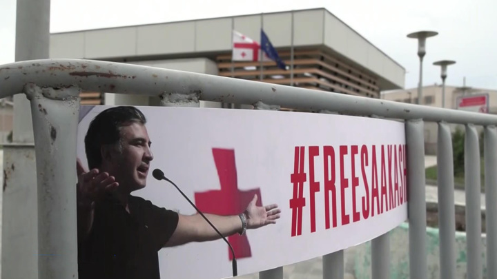 Вновь угрожая голодовкой, Саакашвили выдвинул требование