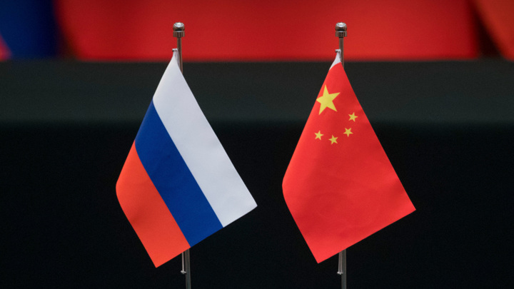 Запад пытается "наказать" Россию и Китай за самостоятельность