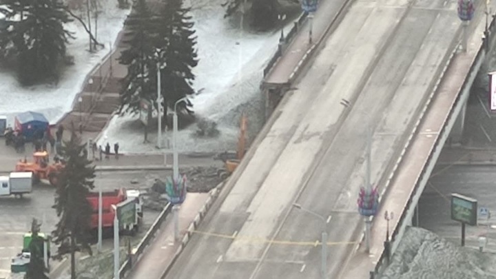 Очевидец снял на видео обрушение моста в центре Минска