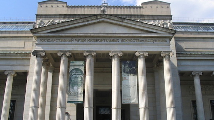 Пушкинский музей увеличит число входных билетов в связи с отменой QR-кодов