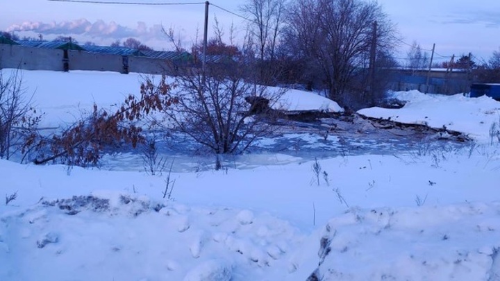 2600 жителей поселка в Оренбургской области остались без воды