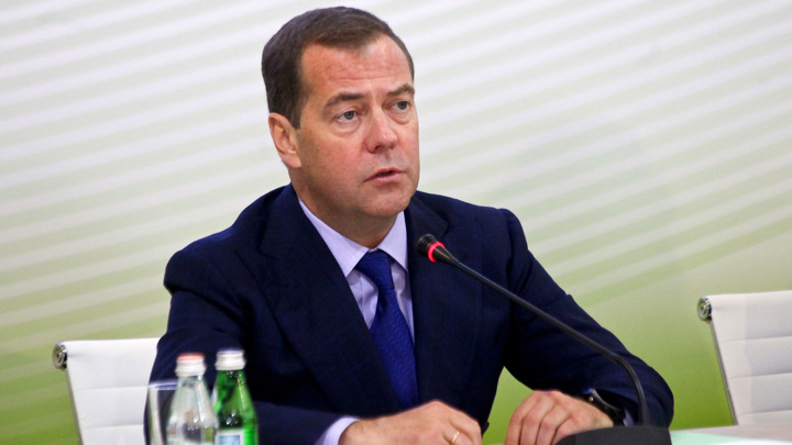 Медведев рассказал, какое будущее ждет «Северный поток — 2»