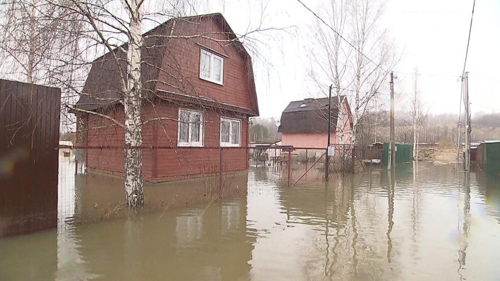 Сложная ситуация с весенним паводком складывается в Московской и Брянской областях