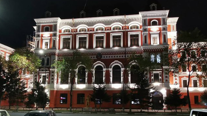 По поручению губернатора Орлова в Благовещенске разработают дизайн фасадов двух административных зданий по Красноармейской