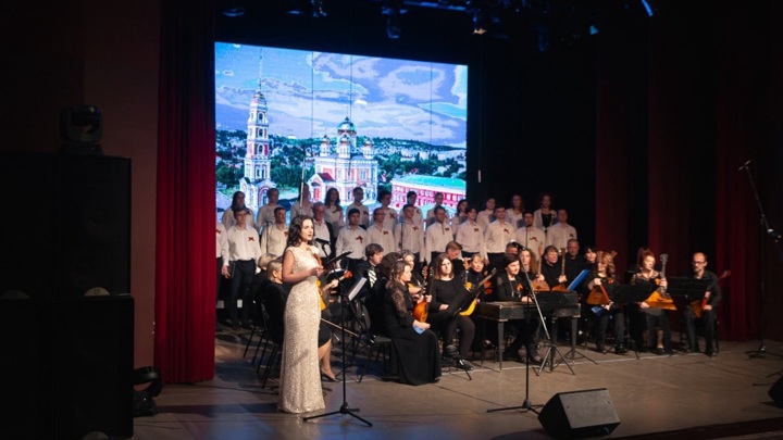 К 77-й годовщине Великой Победы состоялся концерт сводного хора Саратовской митрополии