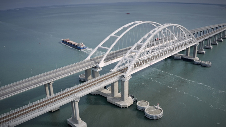 Совсем большой: Крымскому мосту исполнилось 4 года