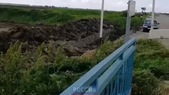 Из-за угрозы обрушения закрыли мост в районе Федоровского гидроузла