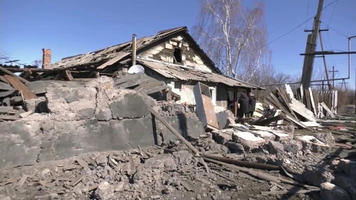 Украинская артиллерия провела серию новых обстрелов ДНР и ЛНР