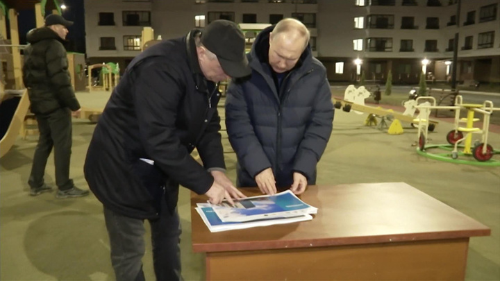 Песков о поездке Путина в Мариуполь: это нельзя назвать новым стилем