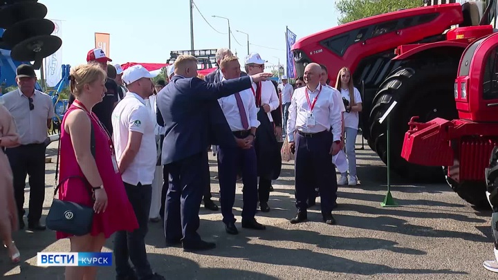 ведут курск. мероприятия курскп. ведущий новостей россия 24. гтрк курск. ведут курск.